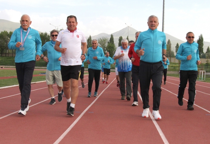Maraton kartalları ödüllendirildi