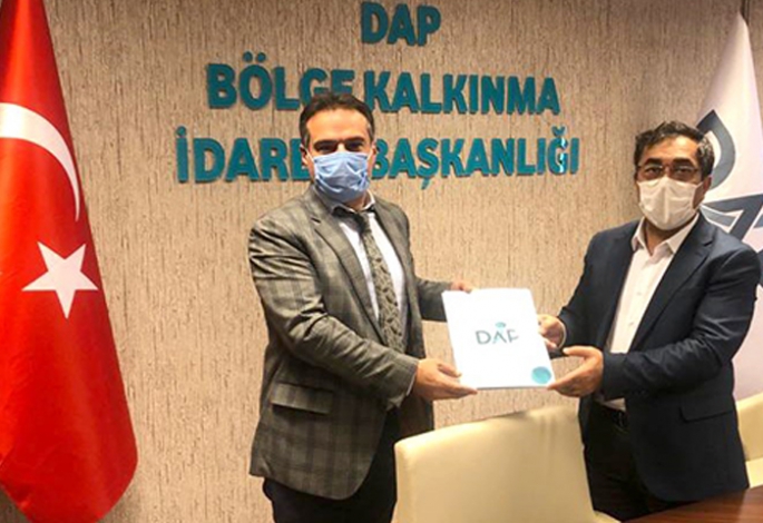 Meradaki hayvanlar için gölgelik ve sıvat yapılacak