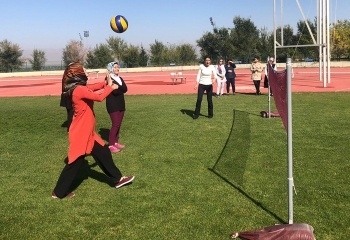 Mesailerine sporla başlıyorlar