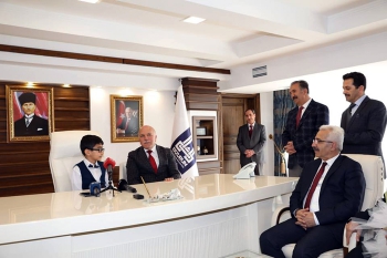 Minik Başkan Özmen’den talimat yağmuru