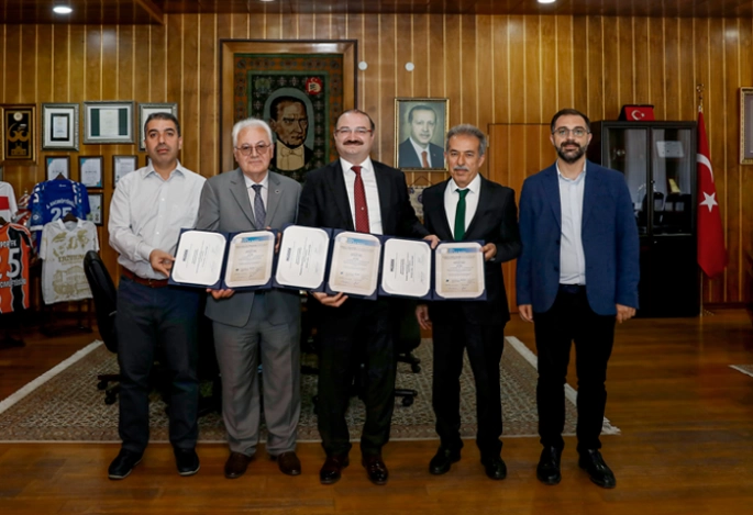 Mühendislik Fakültesine yeniden akreditasyon