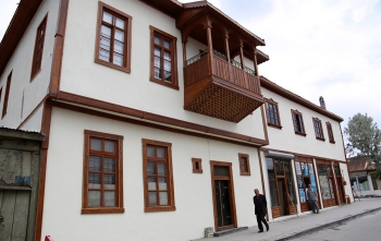Nazik Çarşıya Geleneksel Mimari