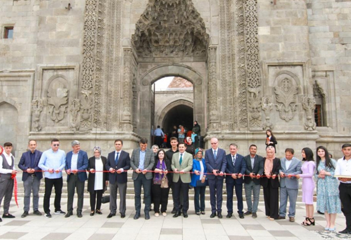Öğrenciler sanatla tarihi buluşturdu