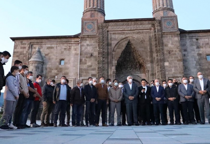 Öz: Ayasofya Kararı Egemen Türkiye’nin hür haykırışıdır