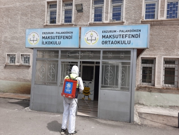 Palandöken’de okullar LGS için dezenfekte edildi