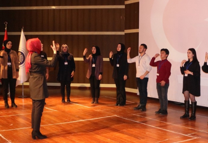 ‘Renklerimizle Bir Bütünüz’ etkinliği  