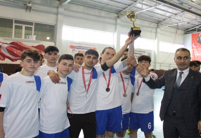 Şampiyon Tevfik İleri Anadolu Lisesi