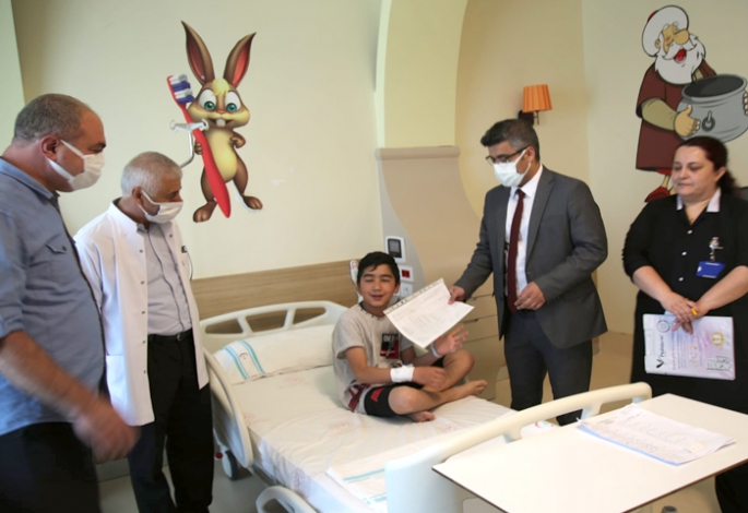 Şehir Hastanesi'nde karne sevinci