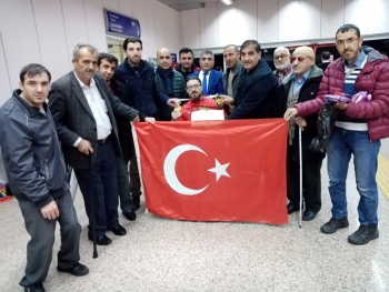 Seven’i Erzurum protokolü yine yalnız bıraktı