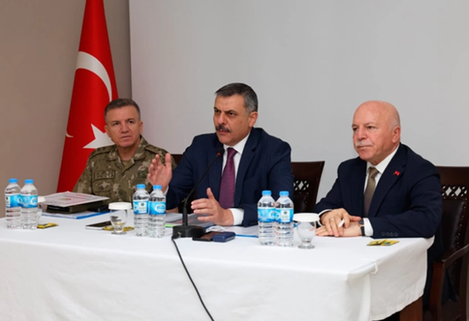 Sokak hayvanlarına yönelik tedbirler masaya yatırıldı