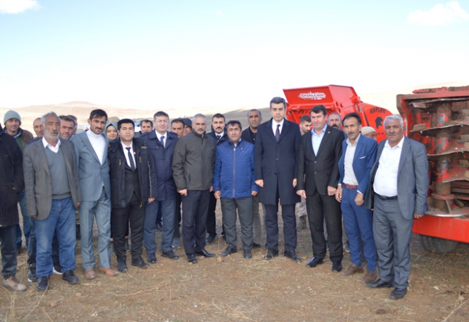 Tarımsal makinalar tarla günü düzenlendi