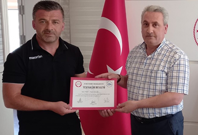 Taşkesenligil'e Ayak Tenisi Federasyonu’ndan ziyaret