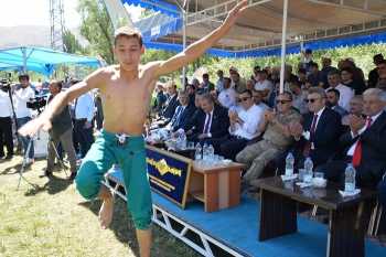 Tortum'da coşkulu festival