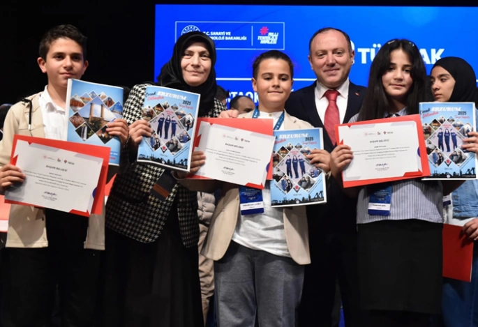 TÜBİTAK Bölge Finali'nde Erzurum Rüzgârı