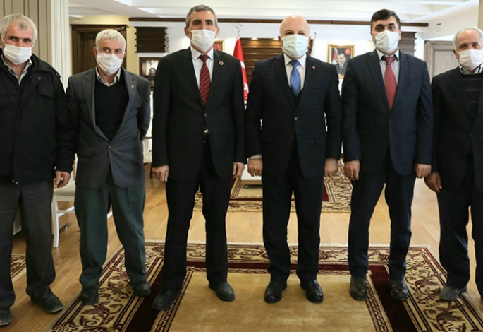 Üzümbağlılardan Sekmen’e yatırım teşekkürü