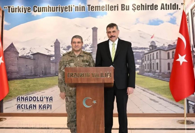 Vali Çiftçi Bayraktaroğlu Paşayı ağırladı