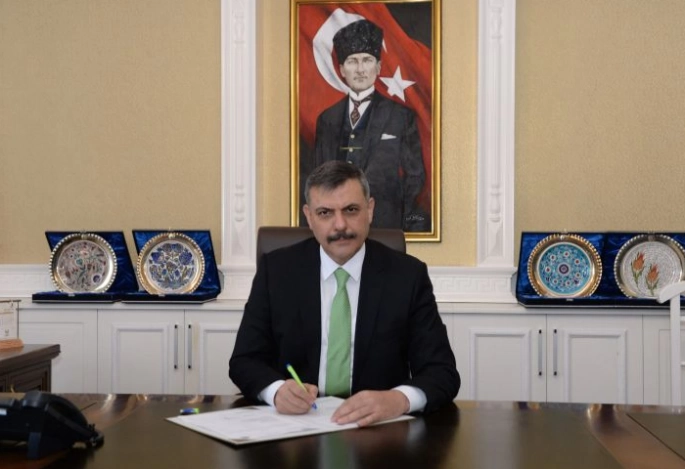 Vali Çiftçi: Gençler tarihimizin emanetçisi