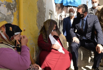 Vali Memiş: Ağır hasarlı 53 konut tespit ettik
