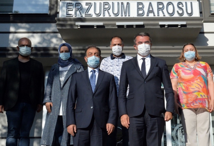 Vali Memiş Göğebakan'ı tebrik etti