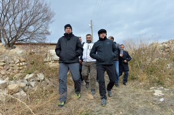Vali Memiş, Sanatçı Arif Sağ’ı unutmadı 