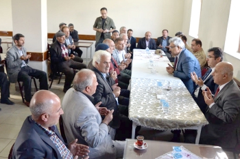 Vali Memiş’ten Küçük ailesine taziye ziyareti
