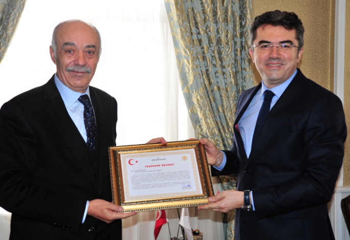 Vali Memiş’ten Yücelik’e vefa