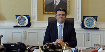 Vali Okay Memiş; “Ailenin temeli Annedir”