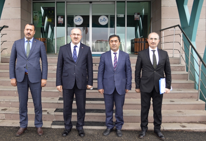 Vali Toraman, DAP İdaresi’ni ziyaret etti
